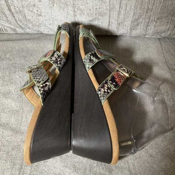Vionic Sandals Women’s Size 8 Multi Color Snakeskin print Wedge  Strappy EUC - Picture 5 of 14